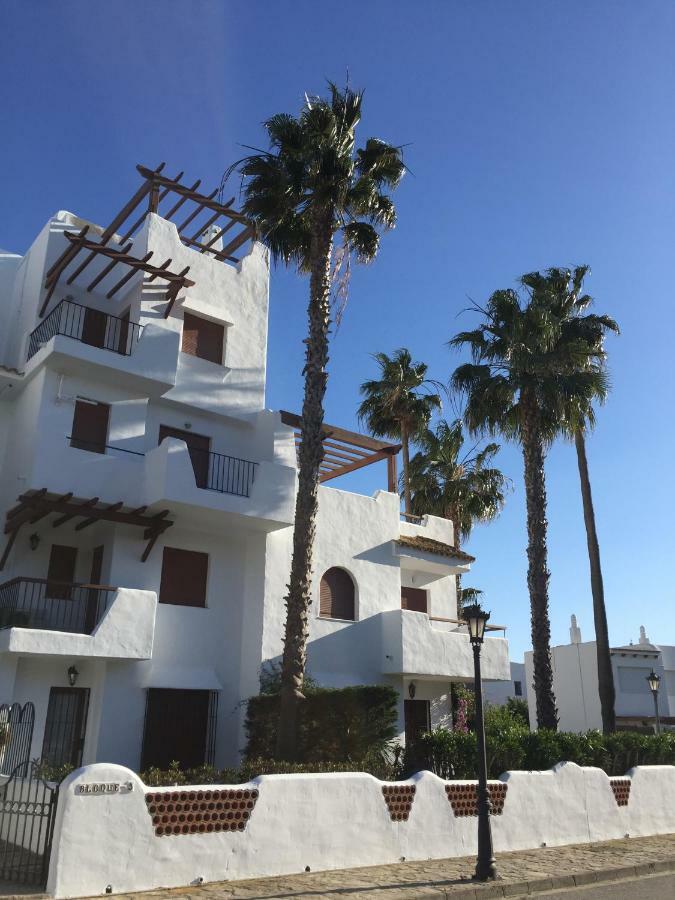 Exclusivo Zahara Urb Bahia De La Plata Apartman Zahara de los Atunes Kültér fotó